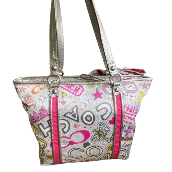 Coach Poppy Graffiti Butterfly Tote With The Poppy Graffiti Scarf - Picture 4 of 13